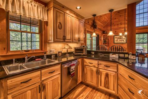 82 Fox Farm Road Wilmington NY 12997
