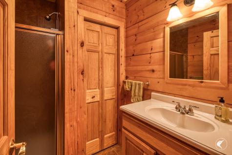 82 Fox Farm Road Wilmington NY 12997