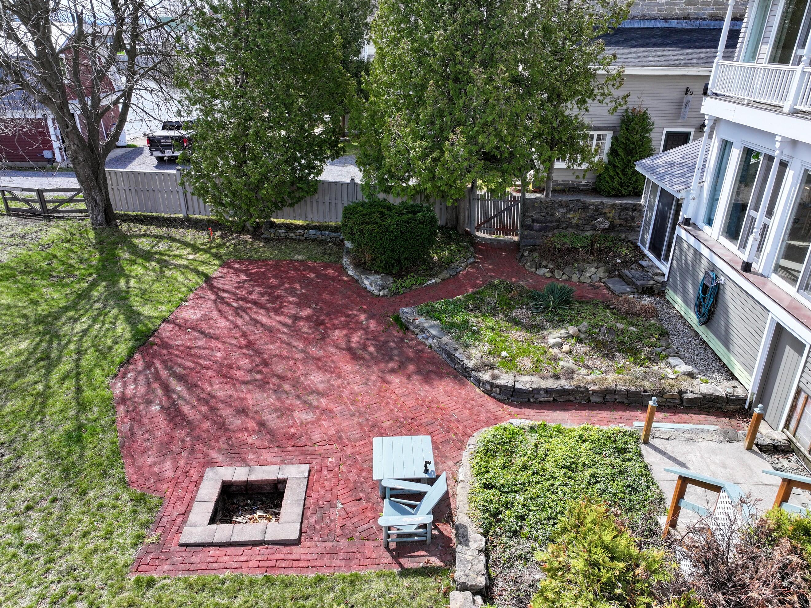 2754 Essex Road Essex NY 12936
