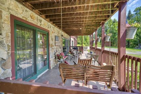 11 Laura Drive Morrisonville NY 12962