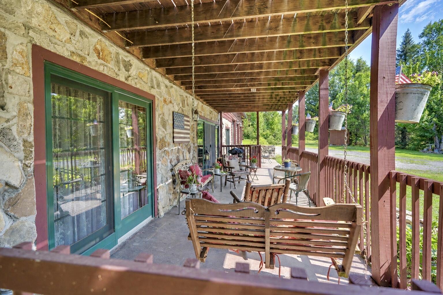 11 Laura Drive Morrisonville NY 12962