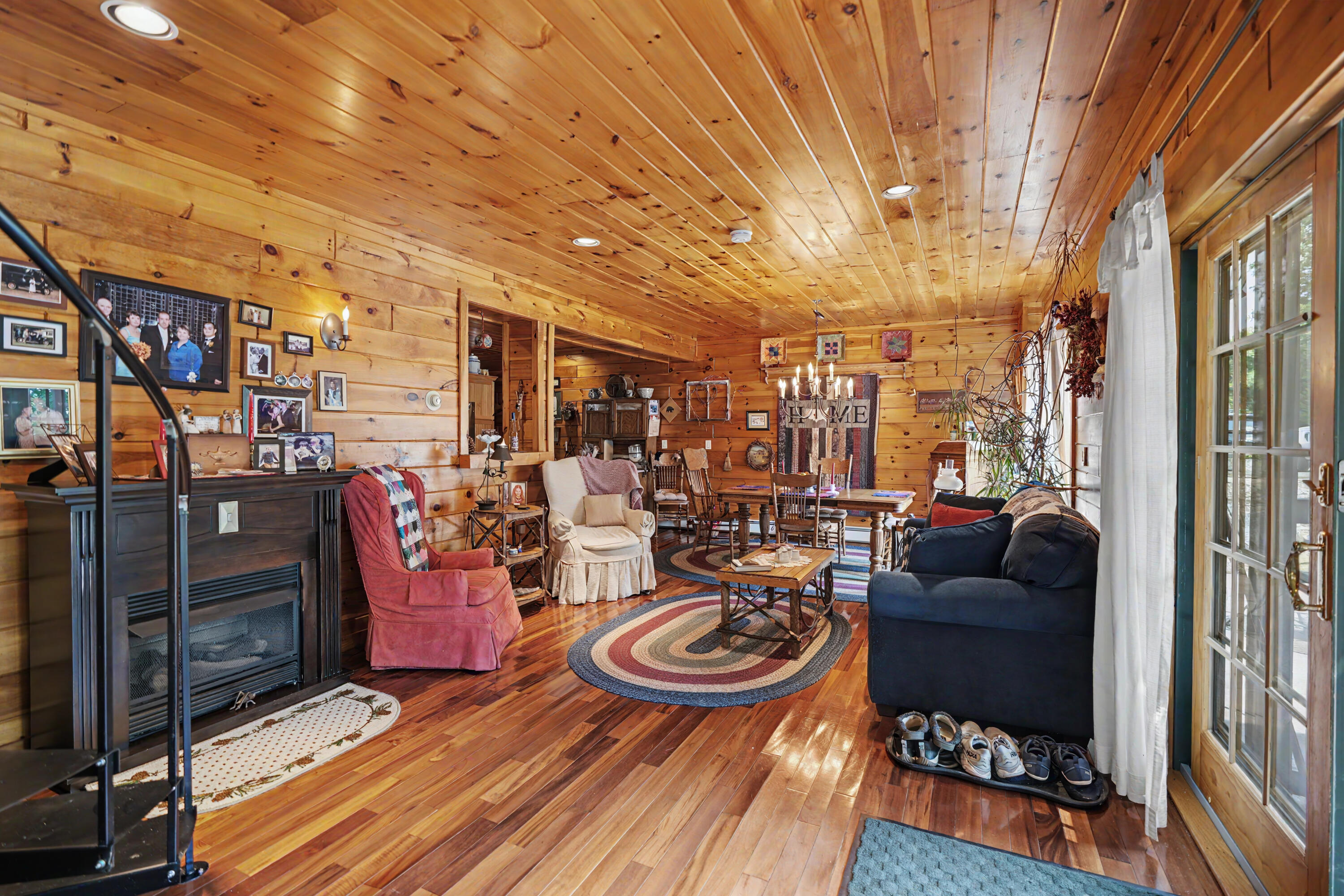 11 Laura Drive Morrisonville NY 12962