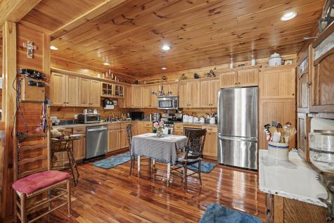 11 Laura Drive Morrisonville NY 12962