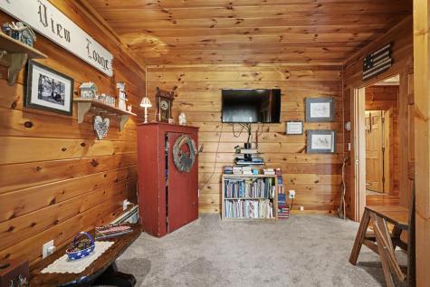 11 Laura Drive Morrisonville NY 12962
