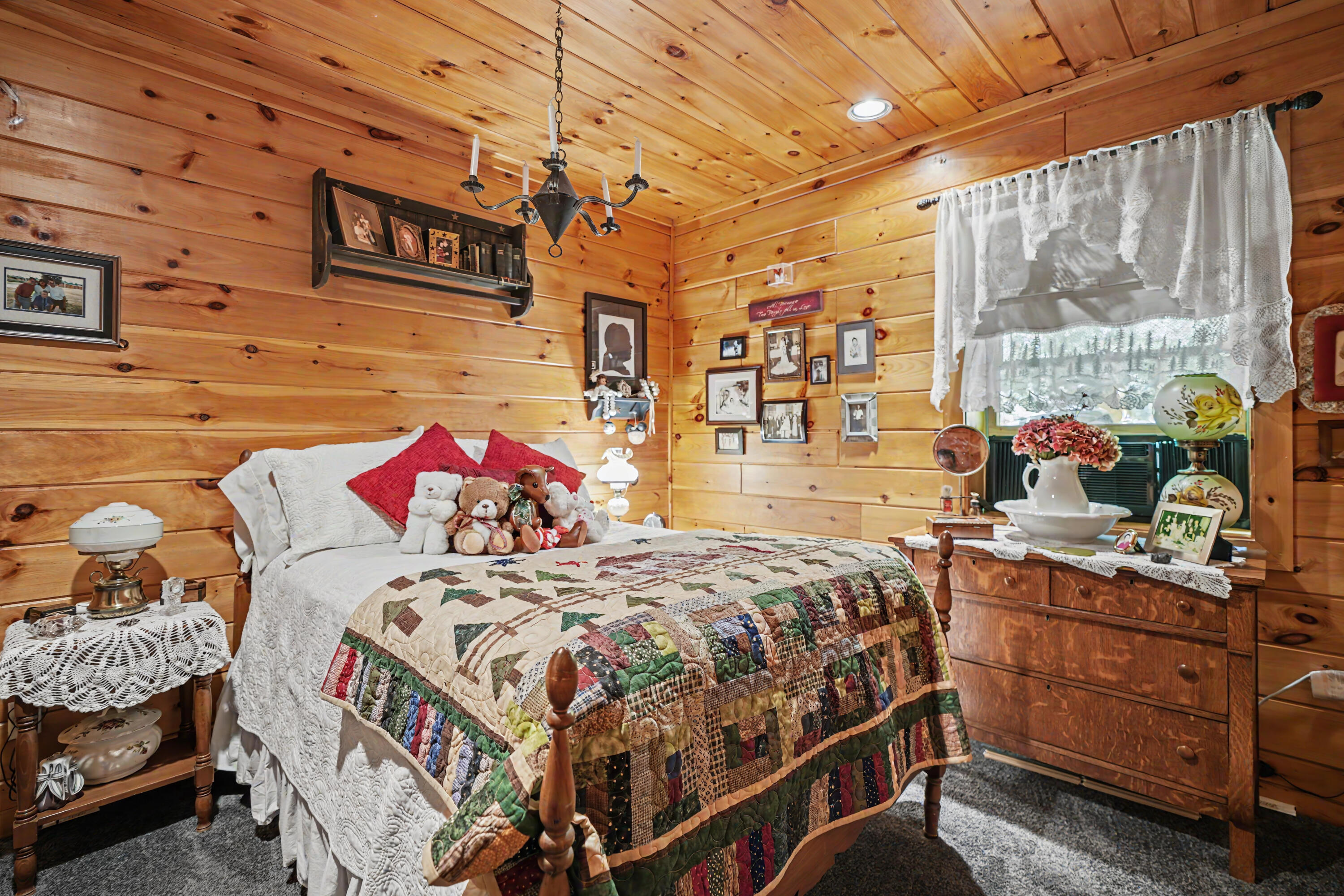 11 Laura Drive Morrisonville NY 12962