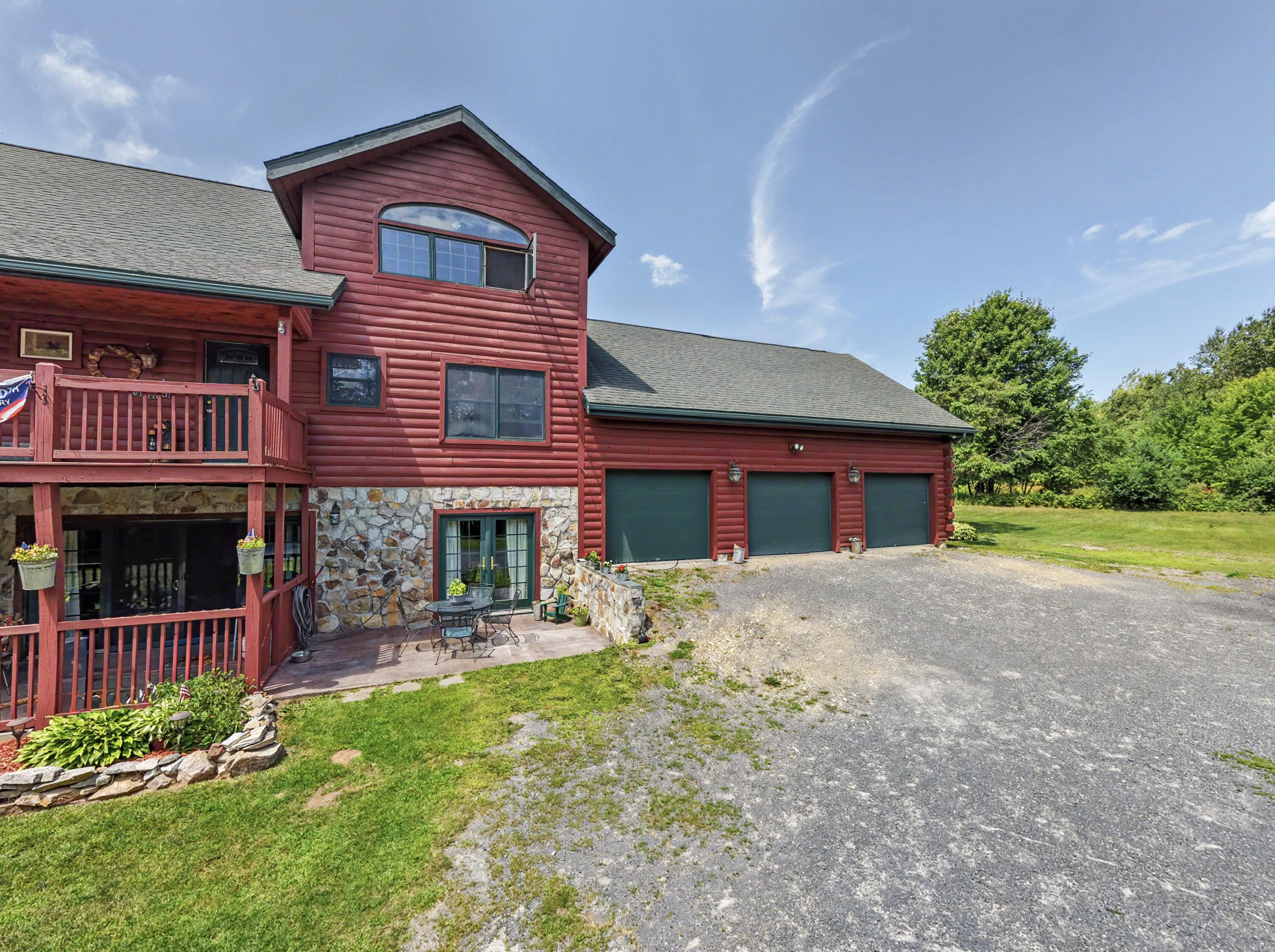 11 Laura Drive Morrisonville NY 12962