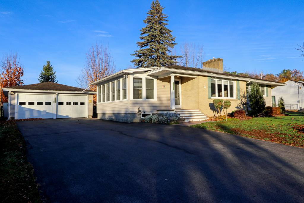 3 Brookside Avenue Morrisonville NY 12962
