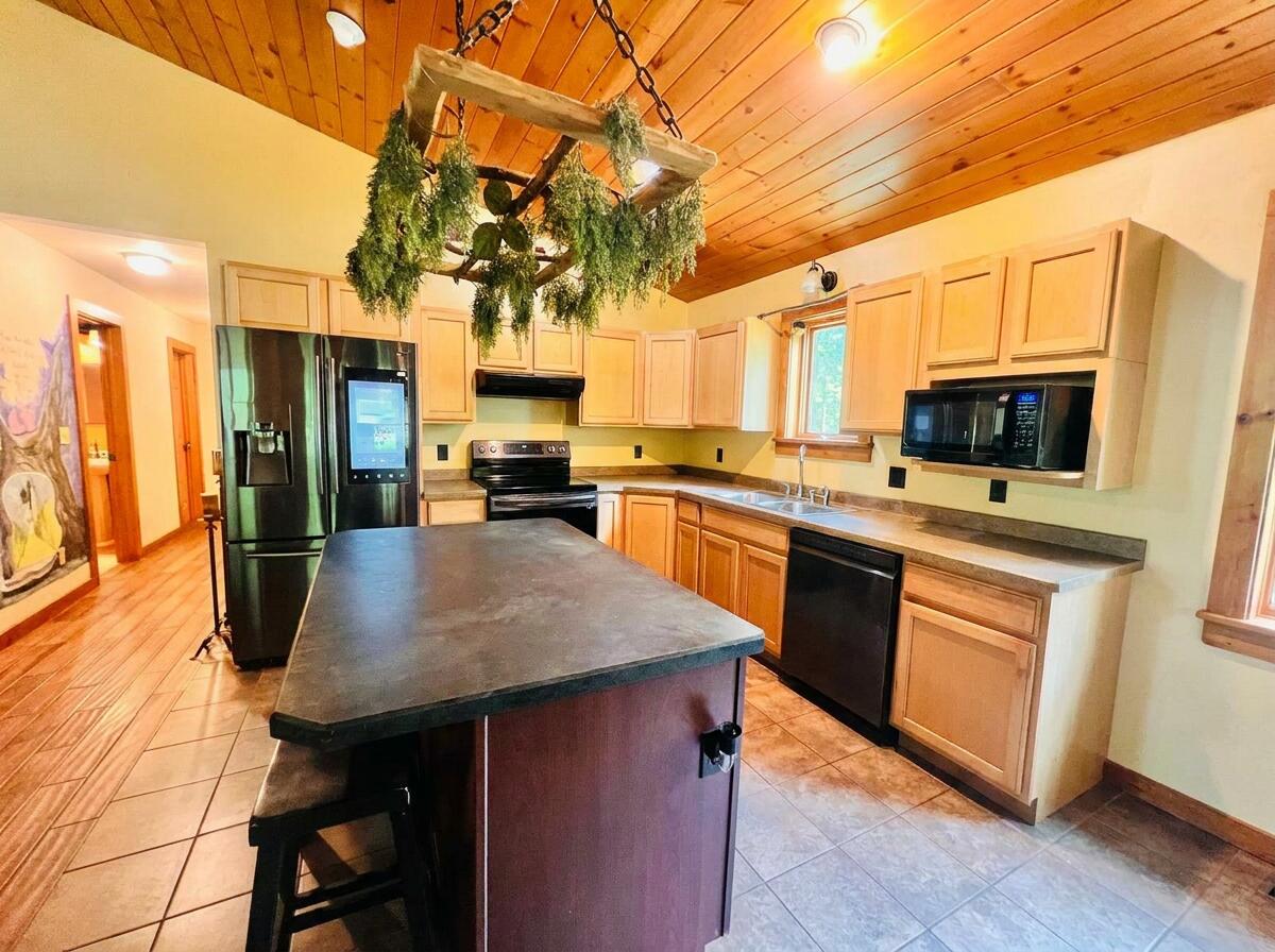 1032 Bonnieview Road Wilmington NY 12997