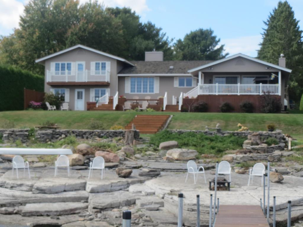 16 Coastland Drive Plattsburgh NY 12901