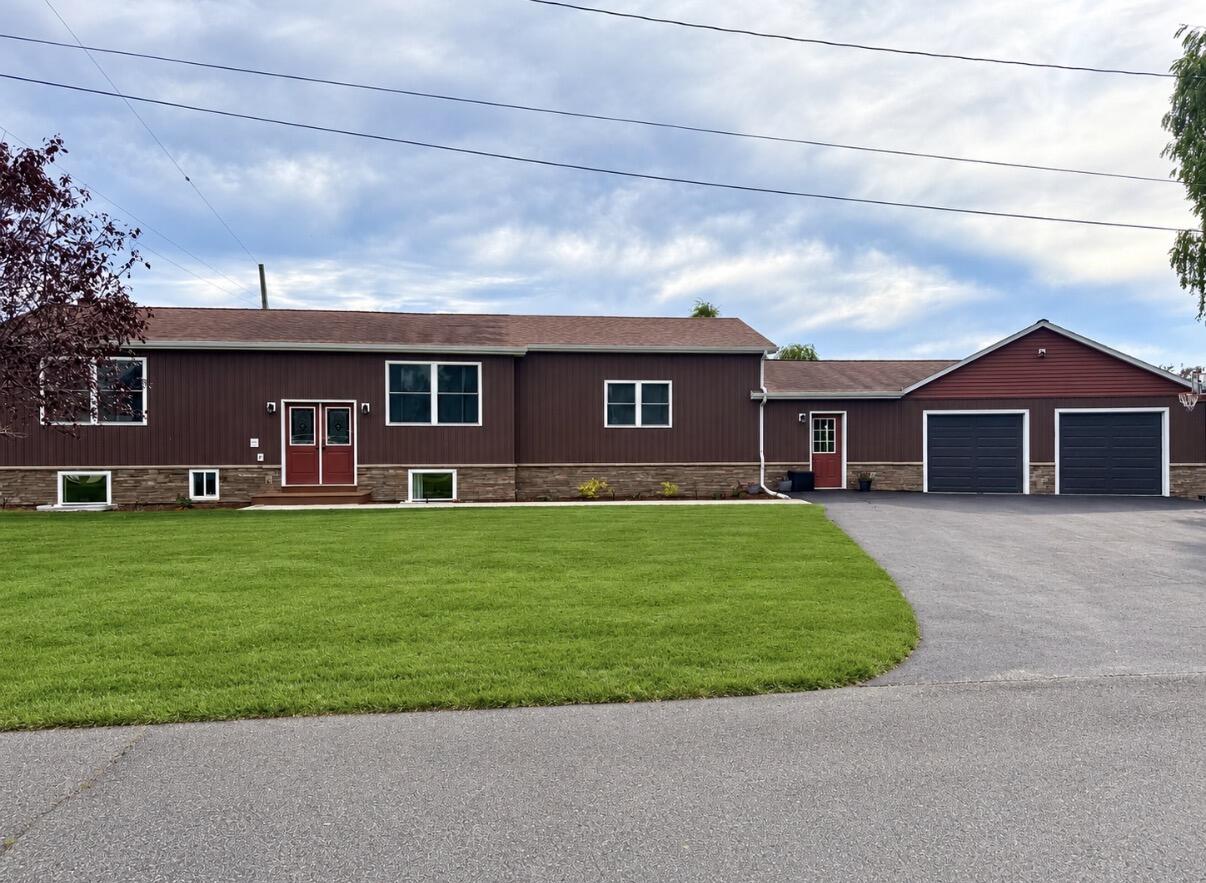 23 Columbus Drive Rouses Point NY 12979