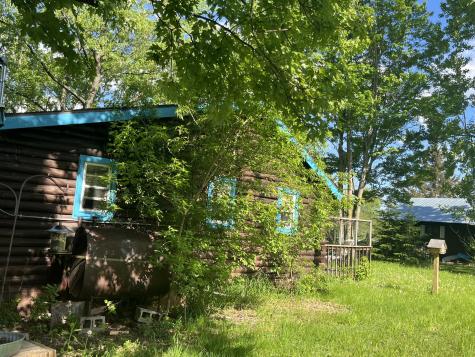 10717 New York 22 Mooers NY 12958