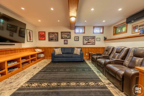 220 Riverside Drive Saranac Lake NY 12983
