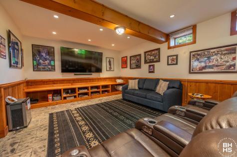 220 Riverside Drive Saranac Lake NY 12983
