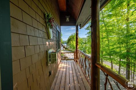 220 Riverside Drive Saranac Lake NY 12983