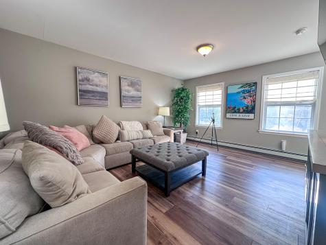 16 Huntington Avenue Morrisonville NY 12962