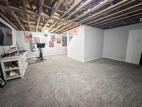 16 Huntington Avenue Morrisonville NY 12962