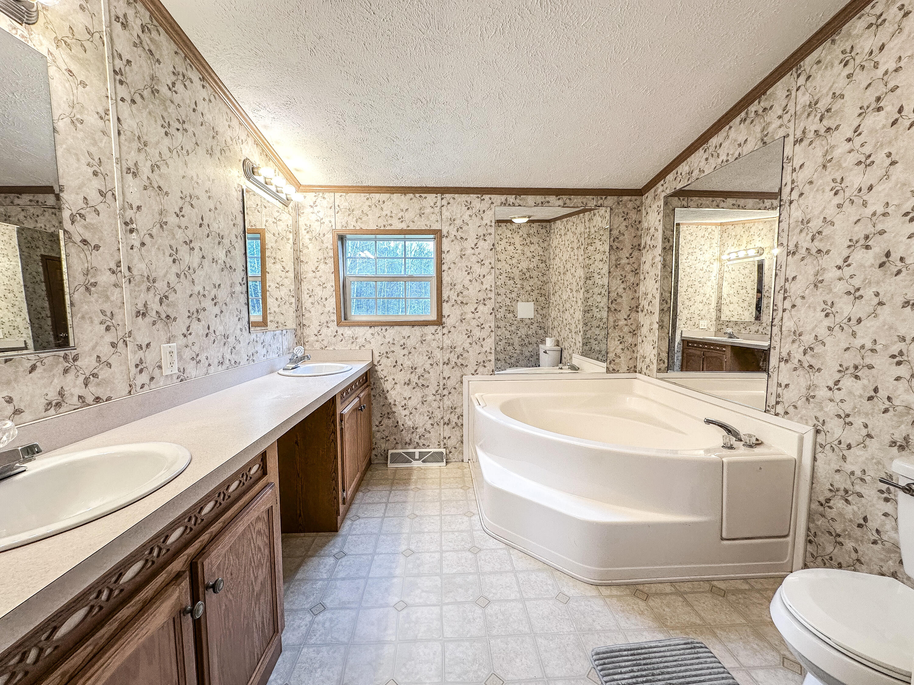 198 Fox Farm Road Plattsburgh NY 12901