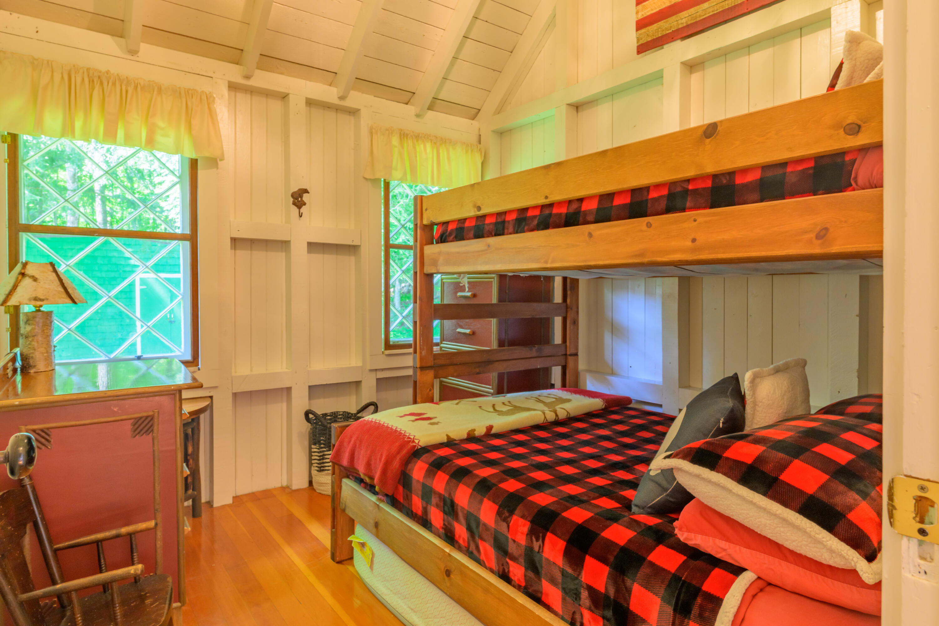 12 George & Bliss Lane Pier 245 Lake Placid NY 12946