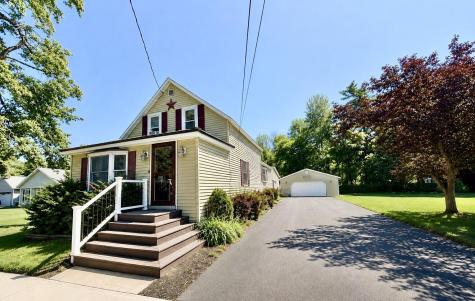 1002 Mason Street Morrisonville NY 12962