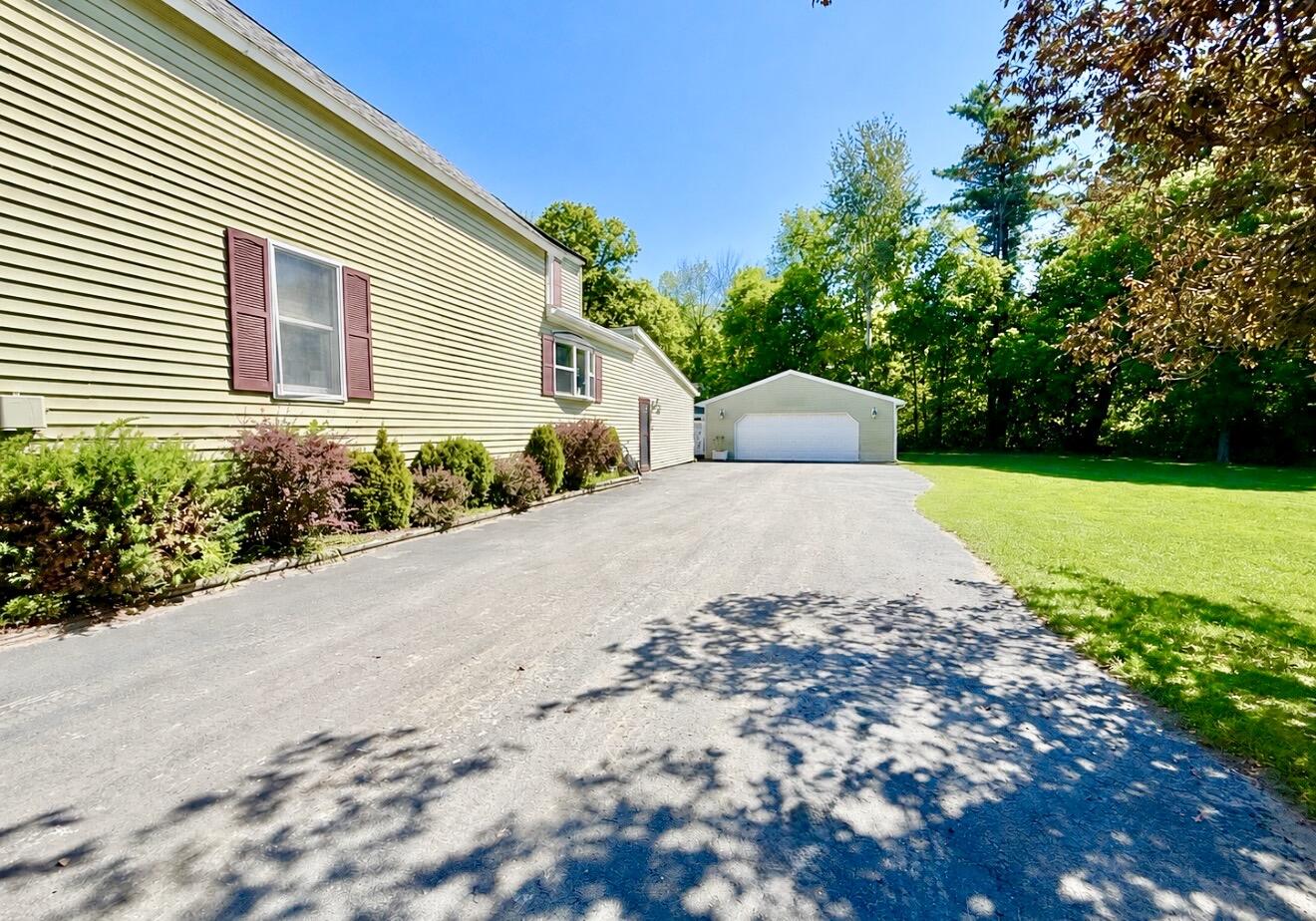 1002 Mason Street Morrisonville NY 12962