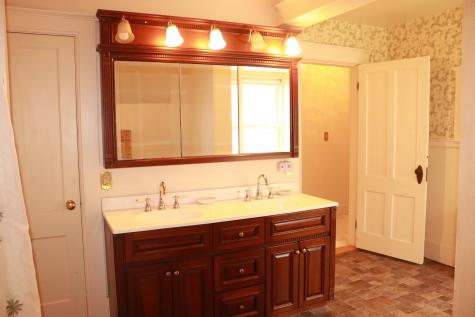 49 Pleasant Street Peru NY 12972