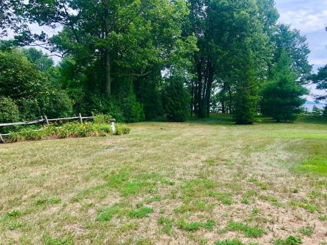 162 Sunnywood Chazy NY 12921