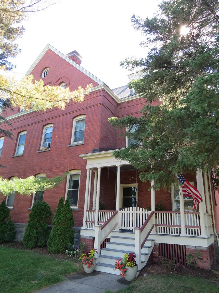 164 Us Oval Plattsburgh NY 12903
