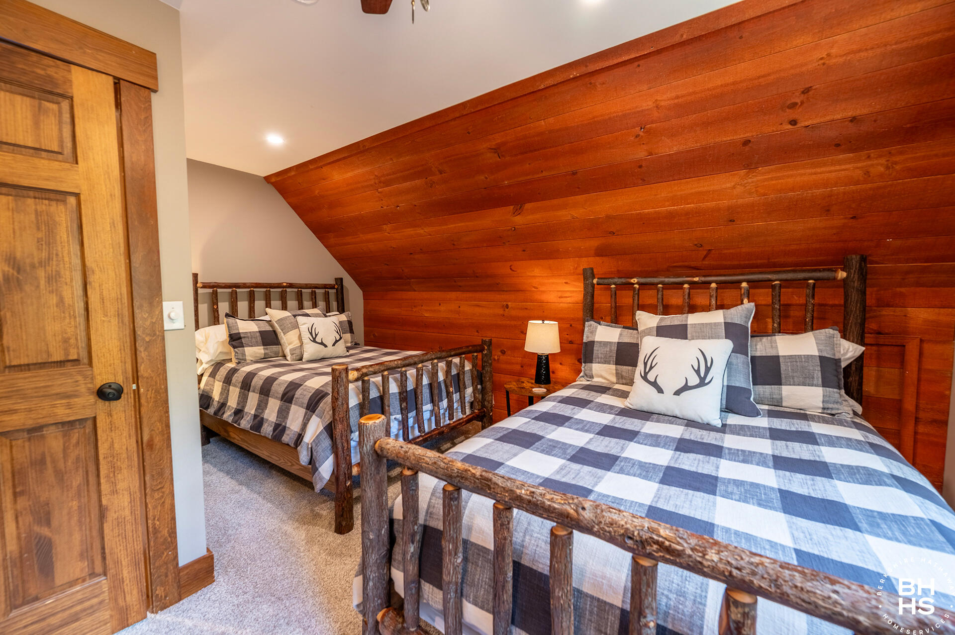 61 Coyote Way Lake Placid NY 12946