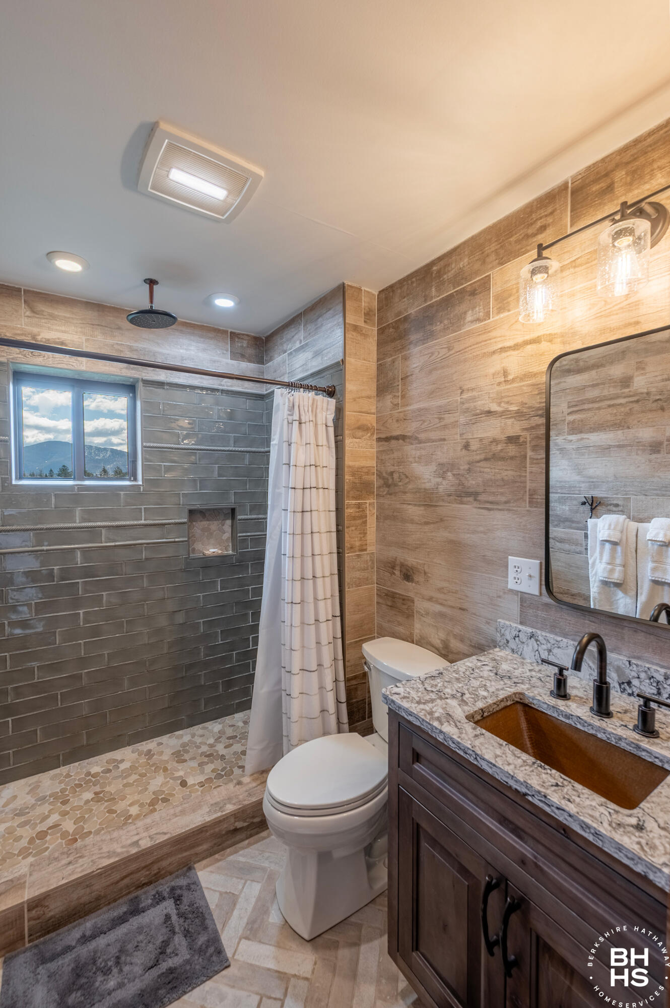 61 Coyote Way Lake Placid NY 12946