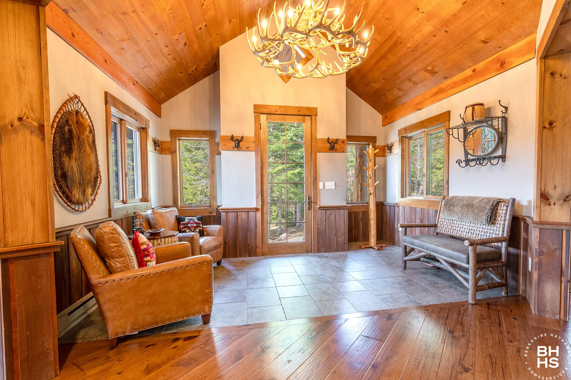 61 Coyote Way Lake Placid NY 12946