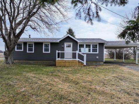 17 Columbus Drive Rouses Point NY 12979