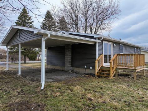 17 Columbus Drive Rouses Point NY 12979