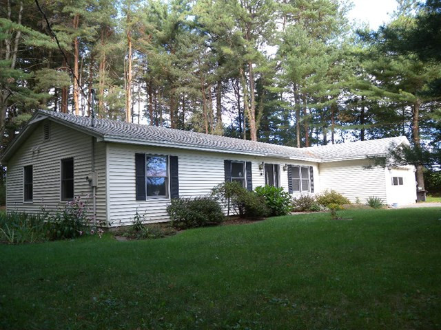 6 Glendado Drive Peru NY 12972
