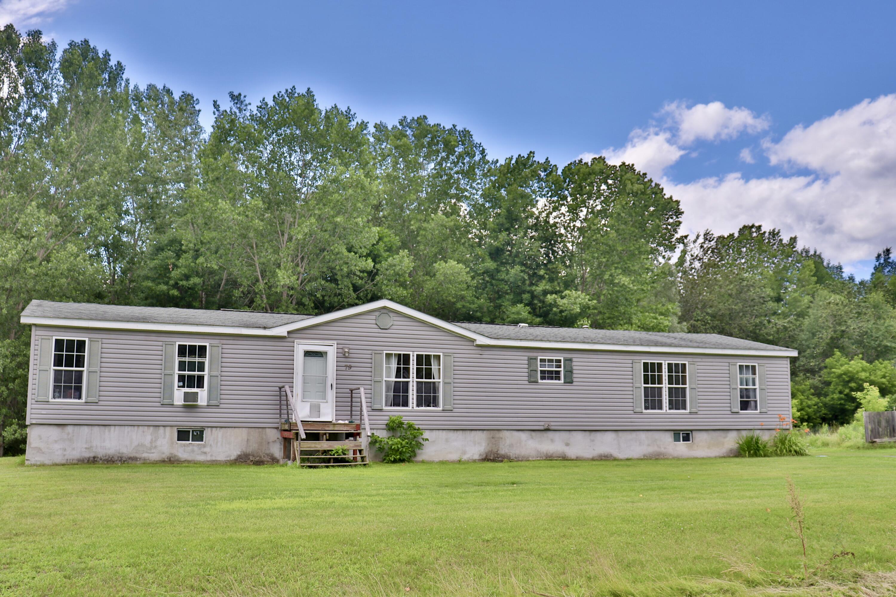 79 Village Drive Plattsburgh NY 12901
