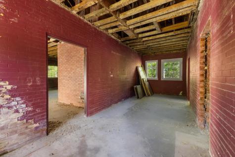 1376 Nys 22 Essex NY 12936