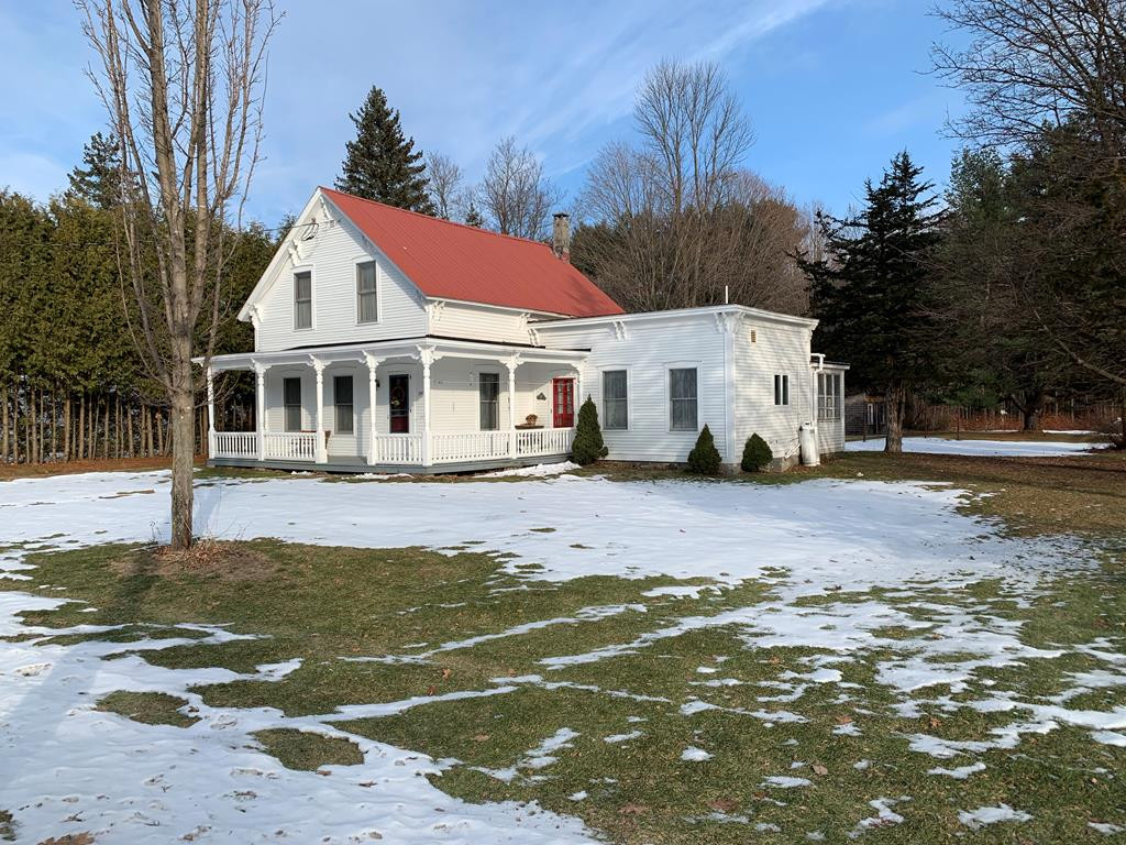 1204 Middle Road Willsboro NY 12996