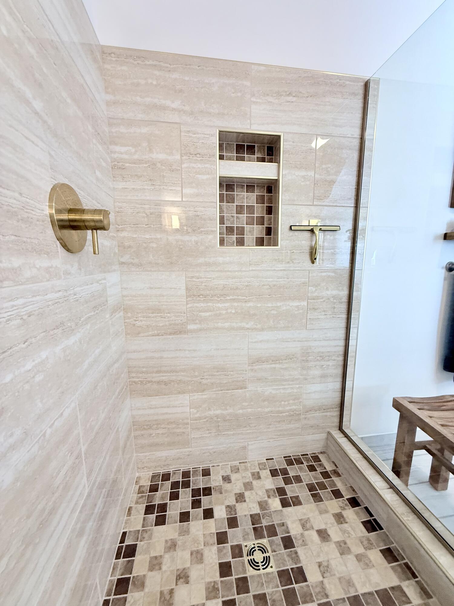 375 New York 22b Peru NY 12972