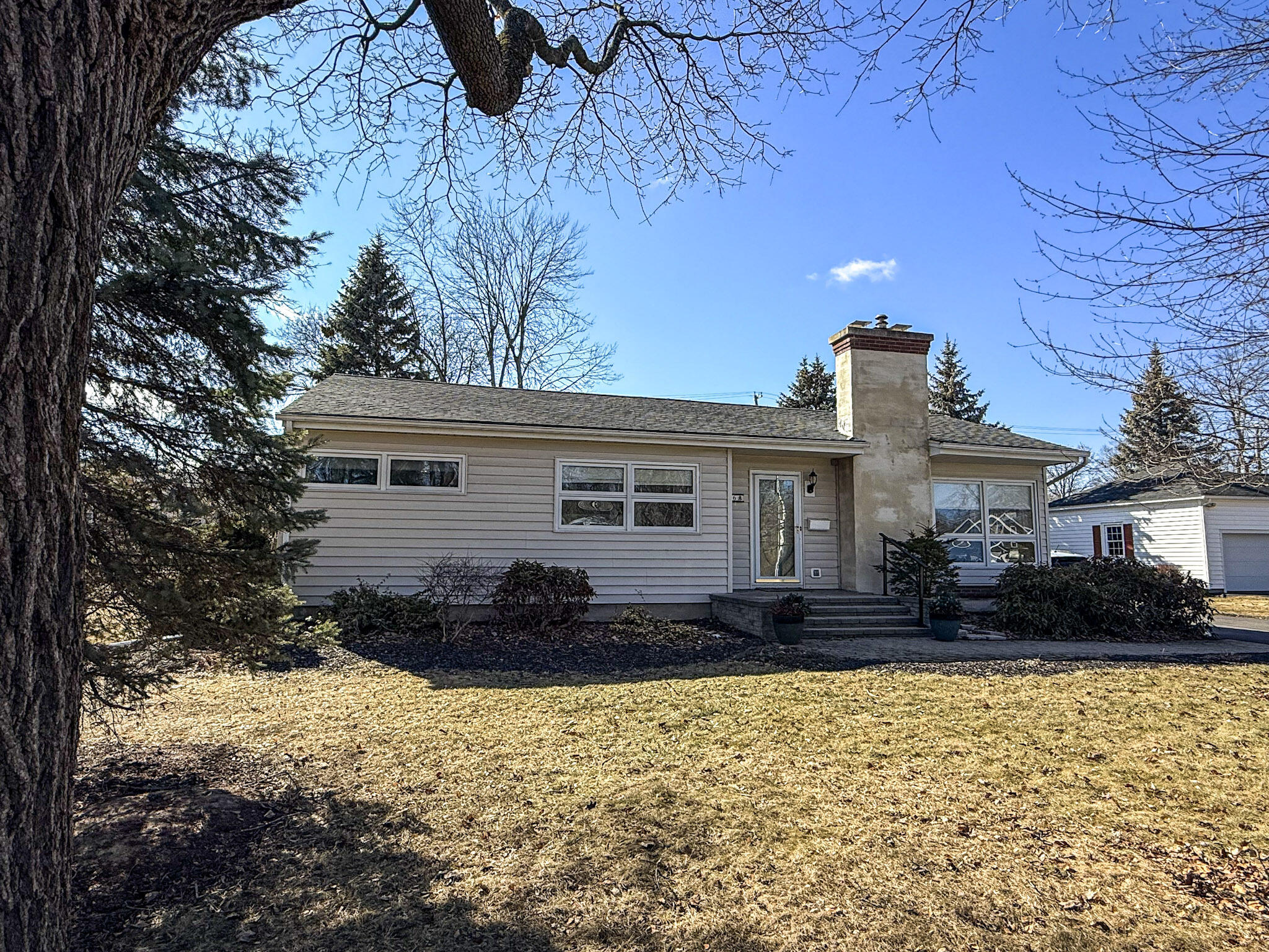 6 Olivetti Place Plattsburgh NY 12901