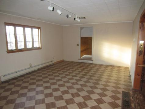 14 School Street Peru NY 12972