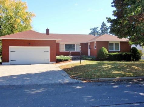 40 Hillcrest Avenue Plattsburgh NY 12901