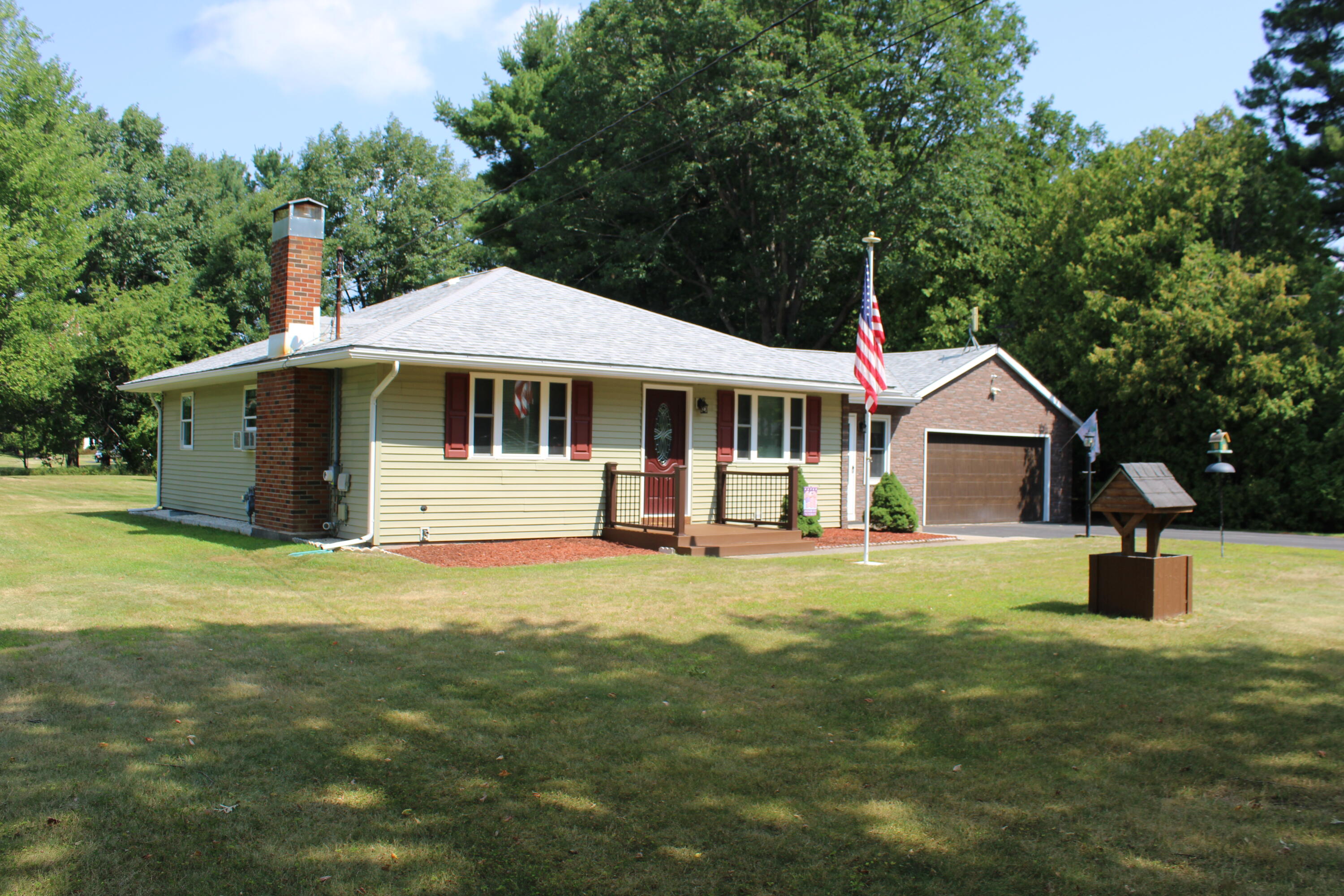 16 Kimberly Lane Morrisonville NY 12962