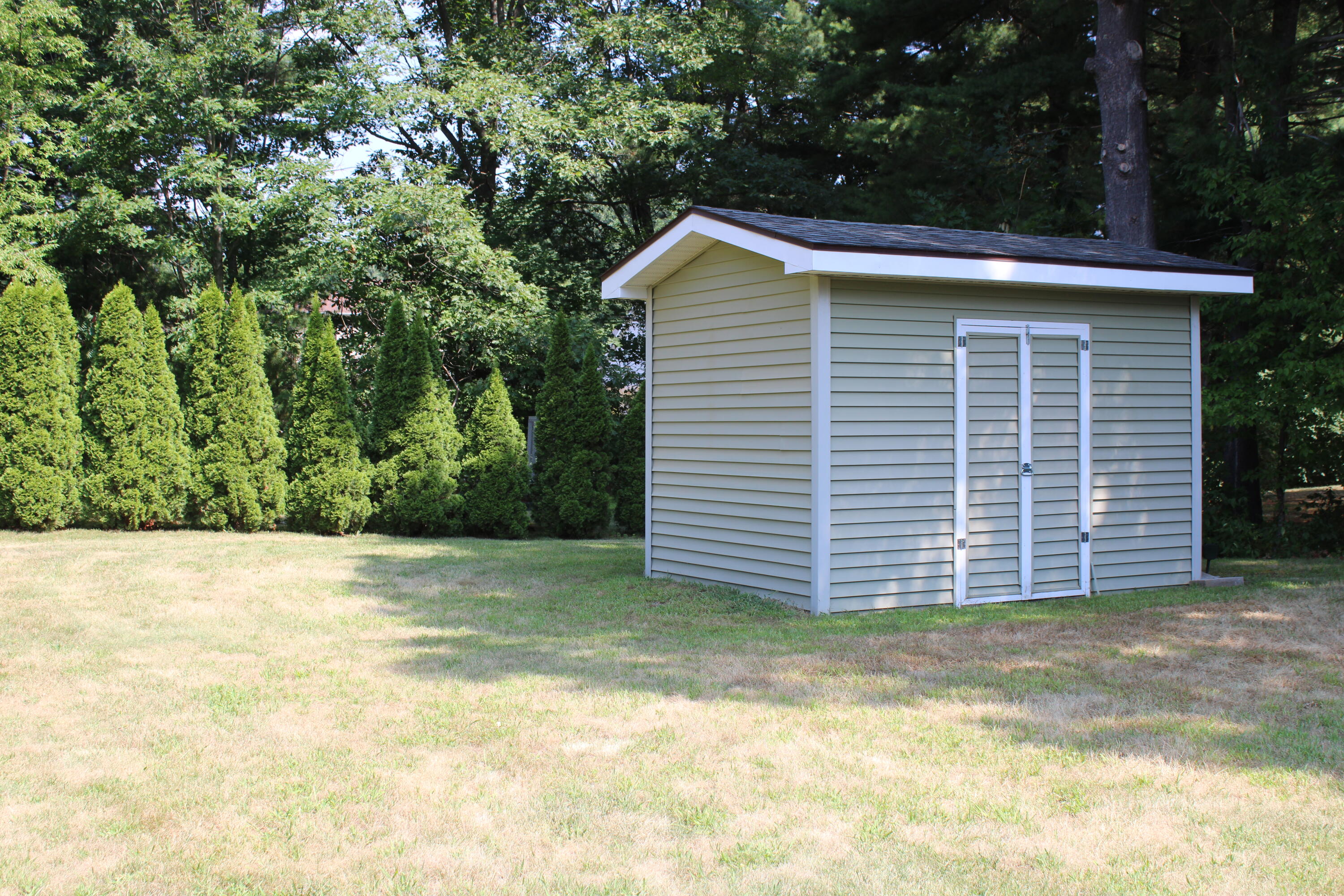 16 Kimberly Lane Morrisonville NY 12962