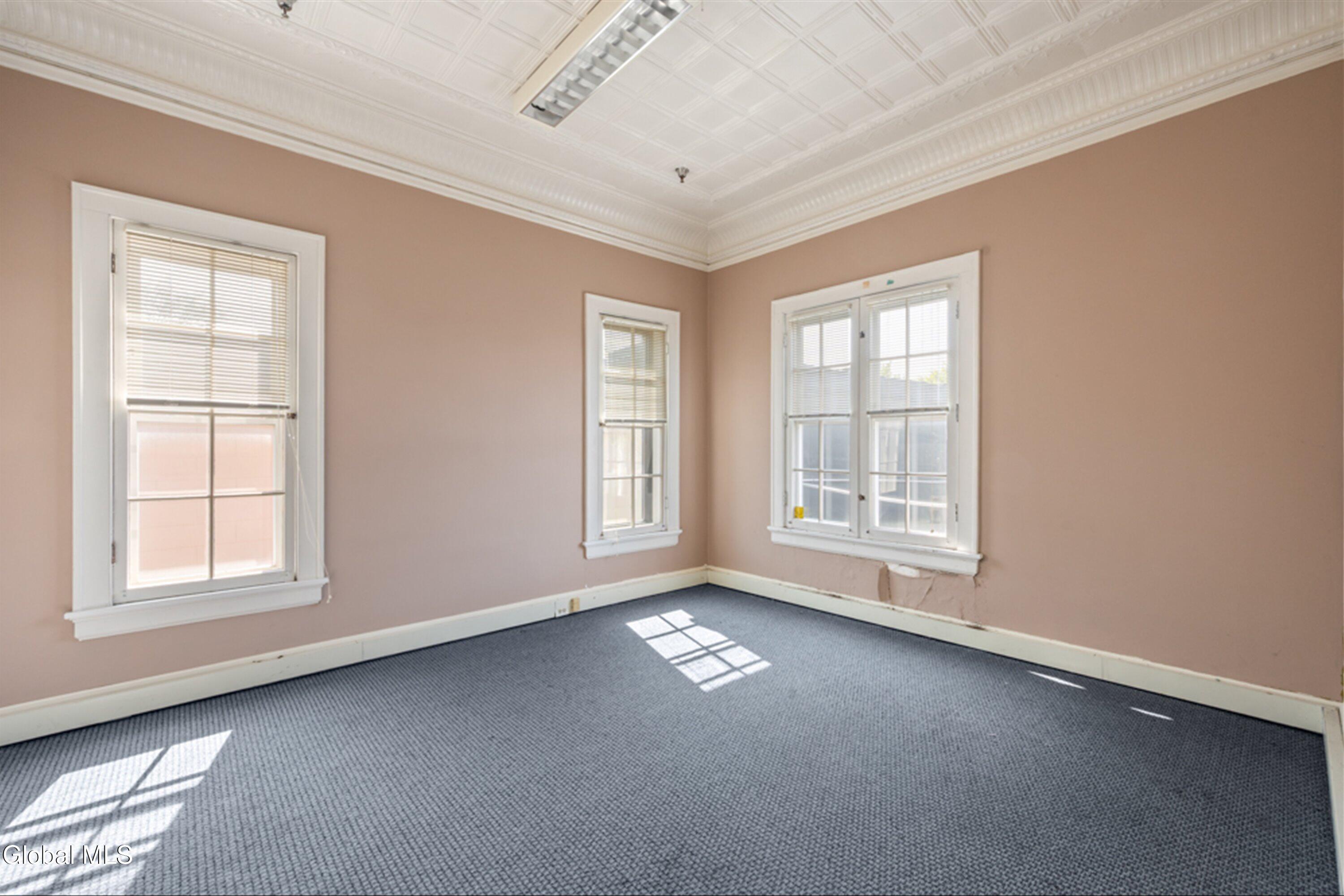 260 Broadway Saratoga Springs NY 12866