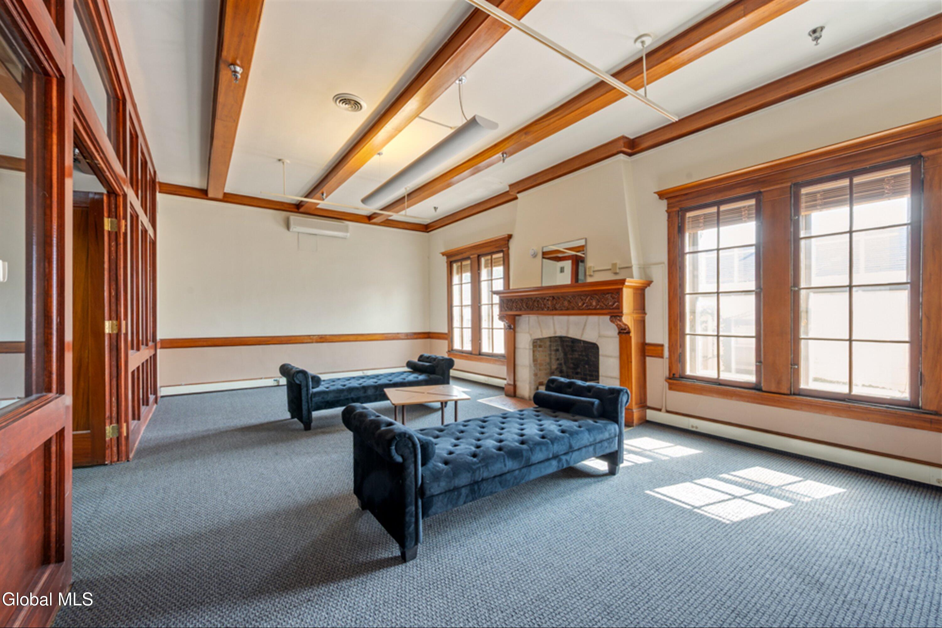 260 Broadway Saratoga Springs NY 12866