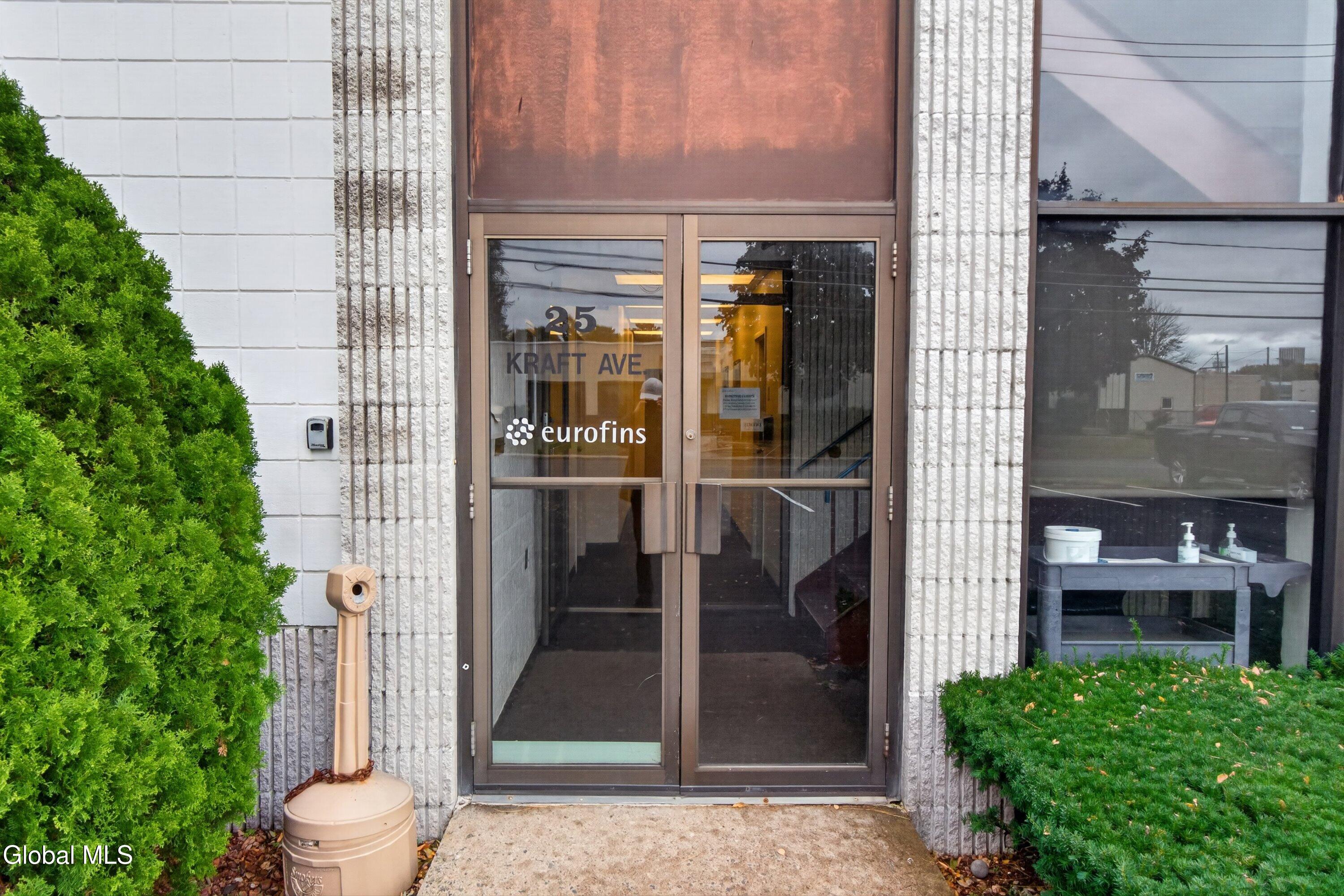 25 Kraft Avenue Albany NY 12205