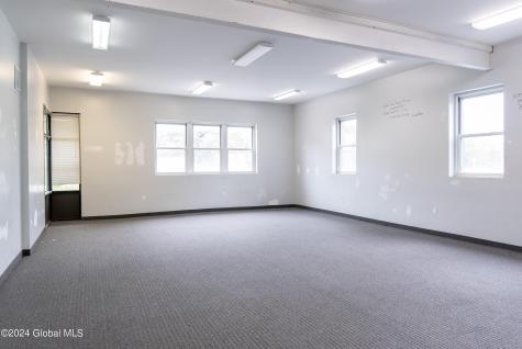 8 Nolan Road Albany NY 12205