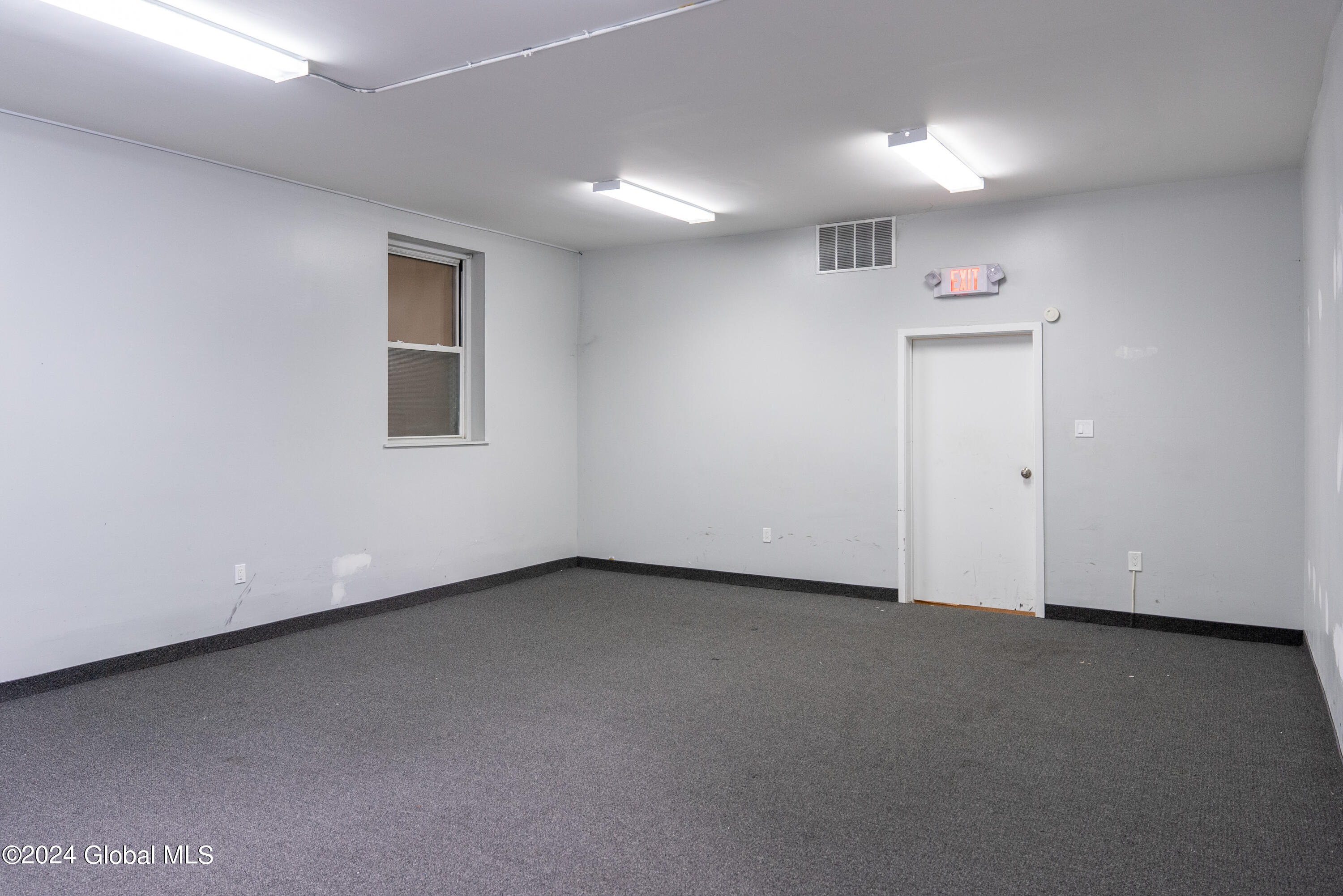 8 Nolan Road Albany NY 12205