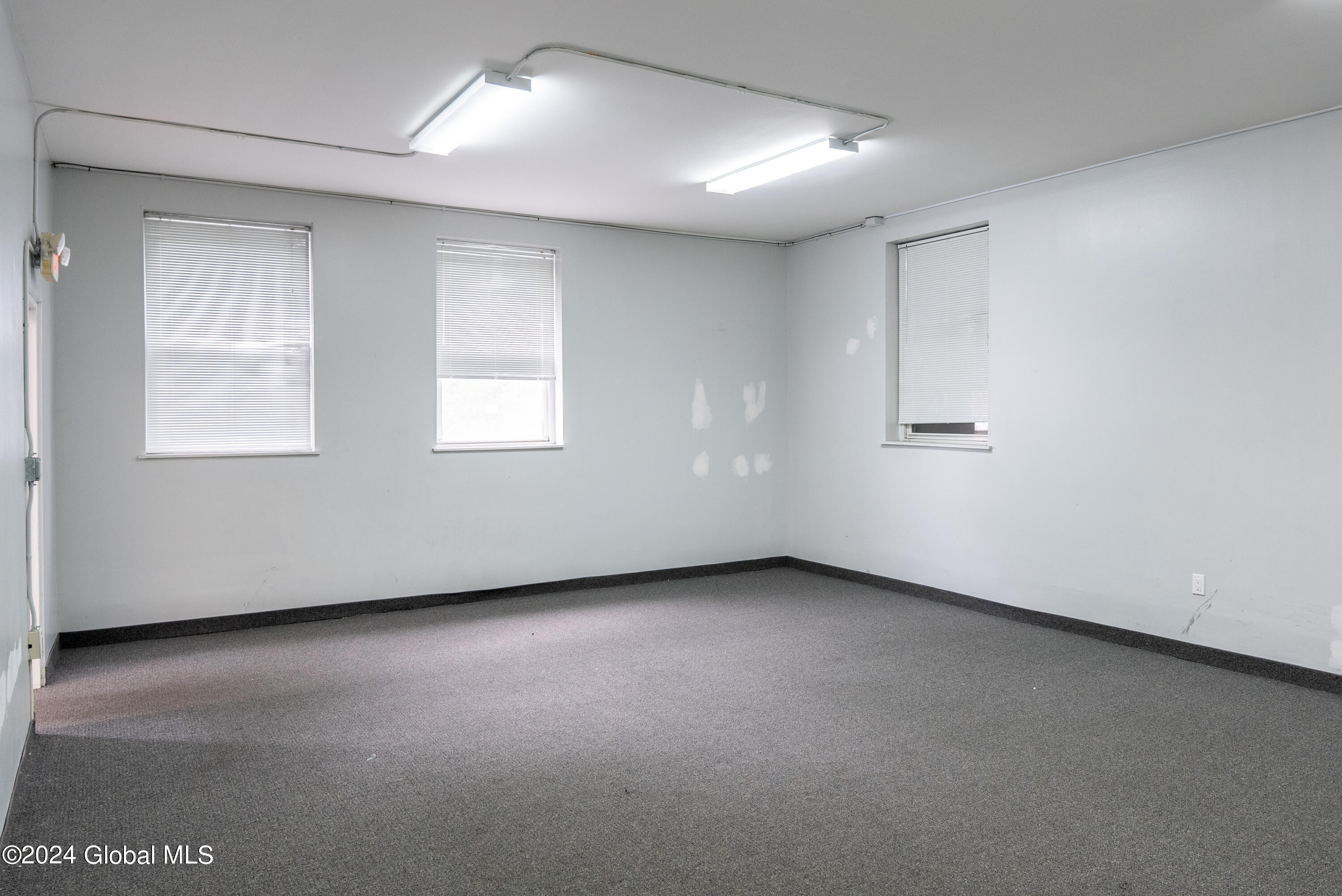 8 Nolan Road Albany NY 12205