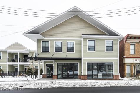 823 Eastern Avenue Schenectady NY 12308
