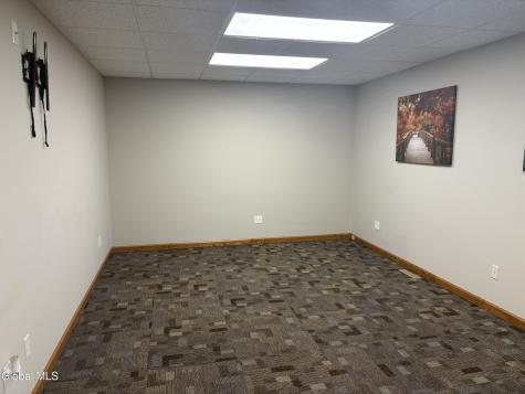 706 Kings Road Schenectady NY 12304
